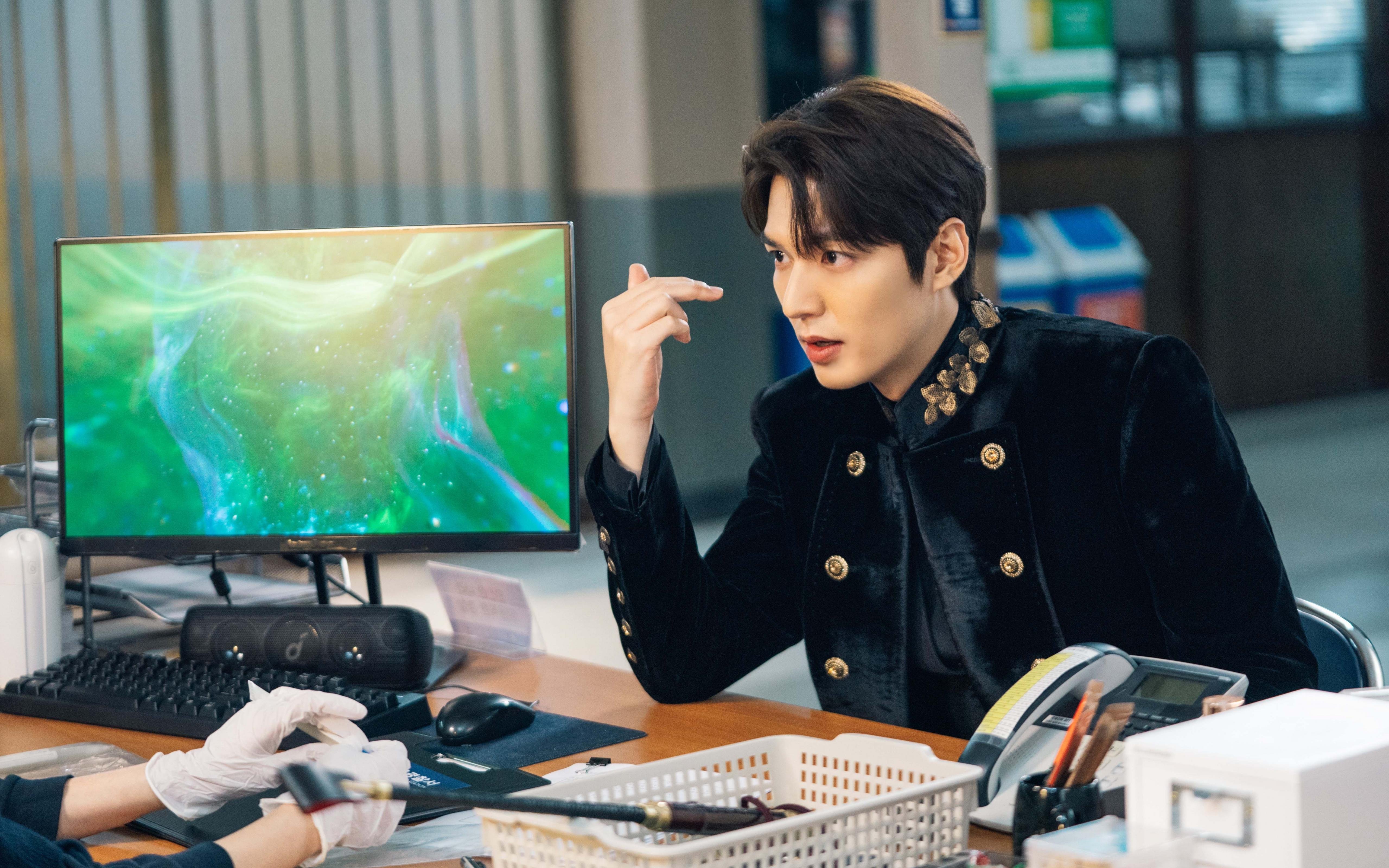 乐鱼官方登录入口-中美蝶泳转身前滑行长度对比图出炉，蝶泳划臂路线