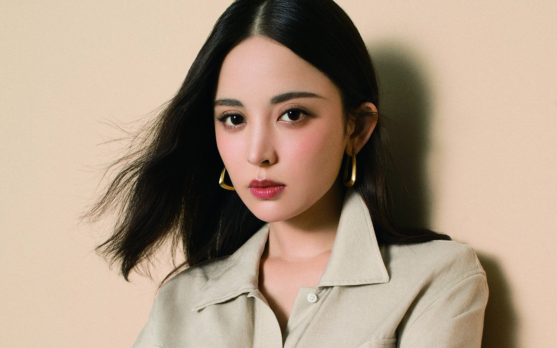 Leyu Sport下载-英超争冠关键战：悬念持续升温！，英超冠军争夺