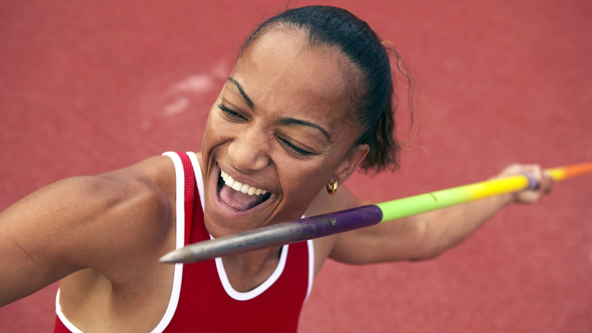 乐鱼(中国)体育官方网站-训练营中加入跳绳平衡跑等基础动作提高身体协调性,平衡绳连续跳