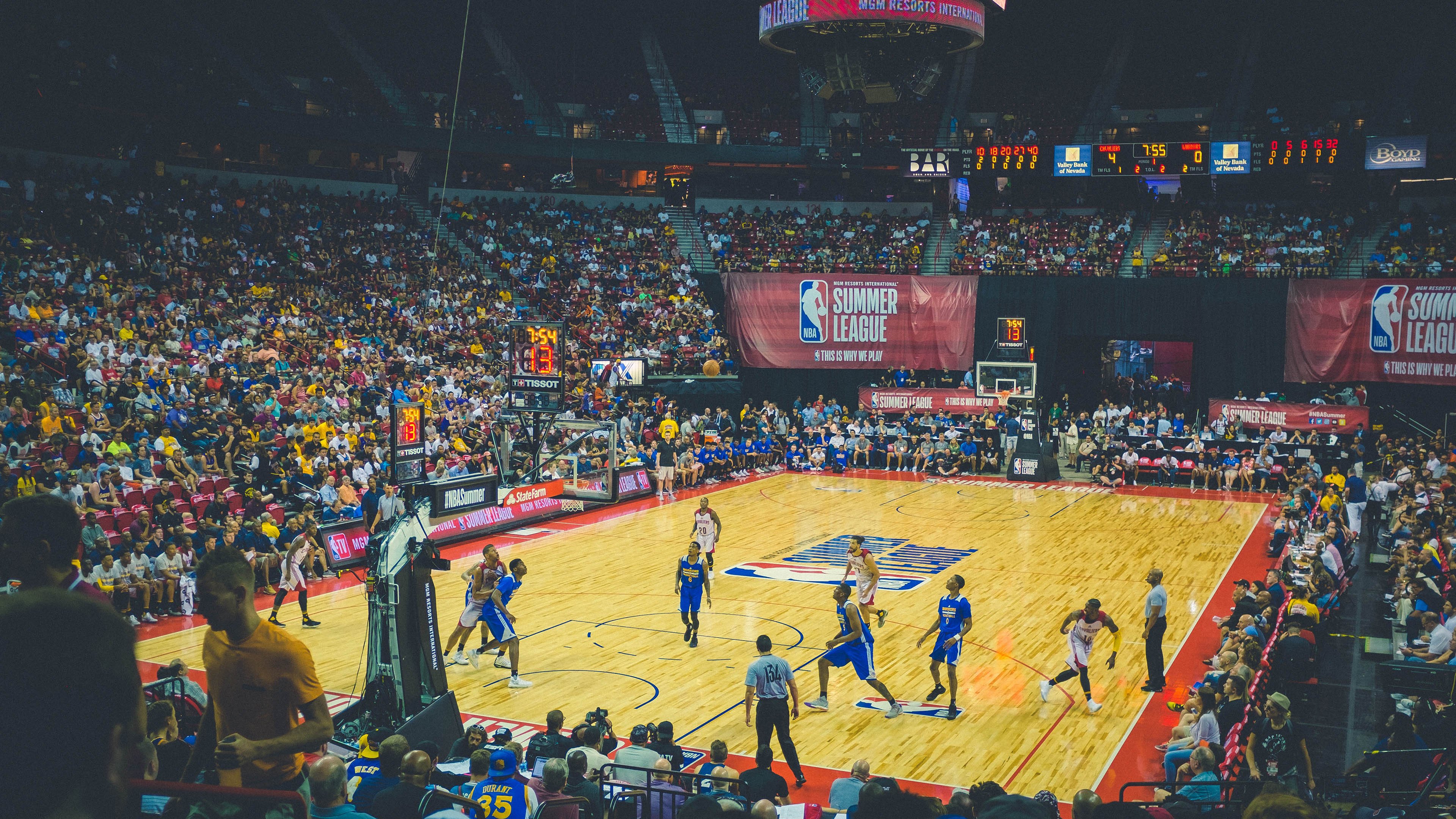 中国女篮再一次书写奇迹,看看中国女篮