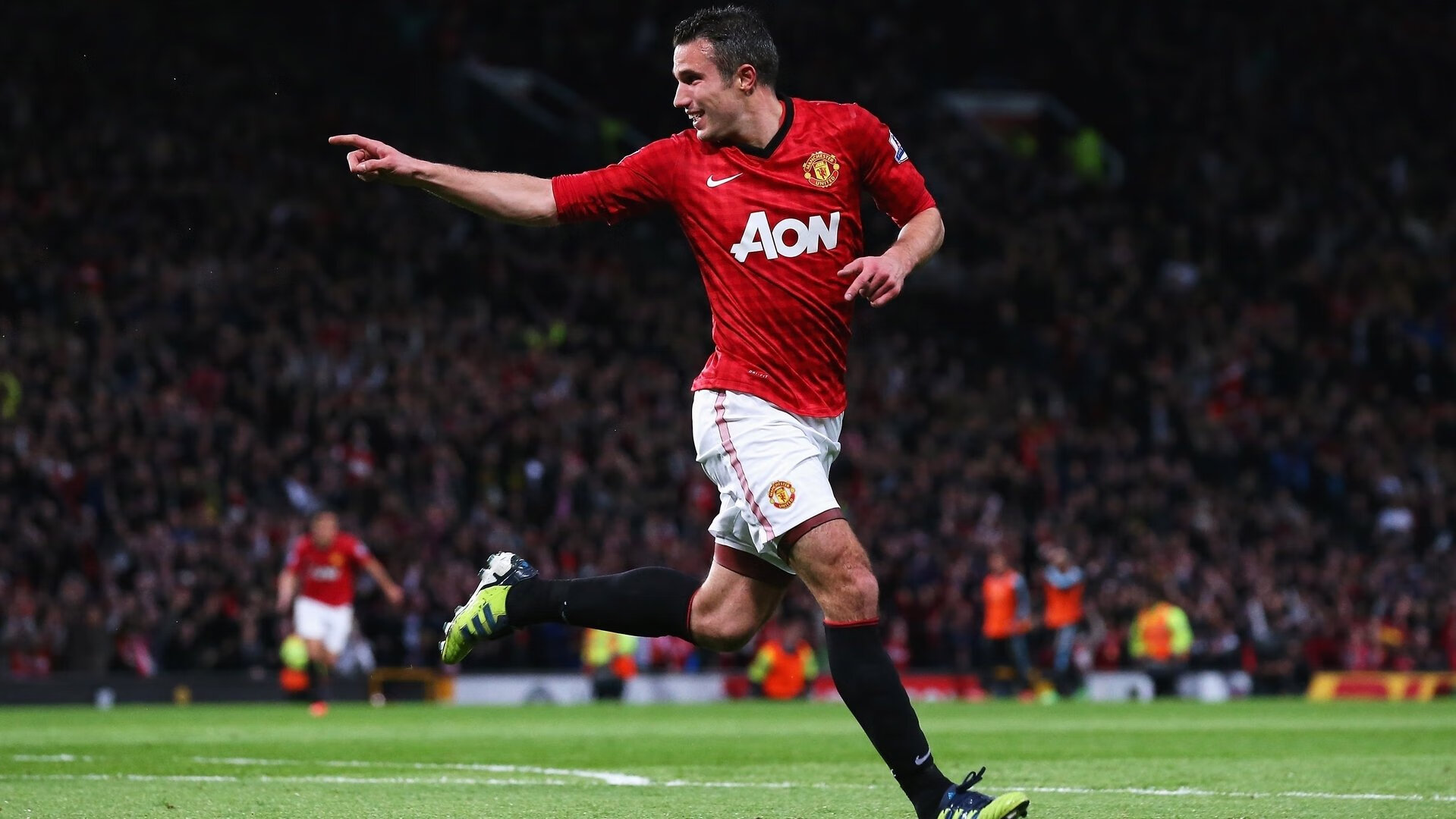 狼队解雇主帅佩雷拉，新帅候选人名单浮出水面，佩雷拉足球俱乐部